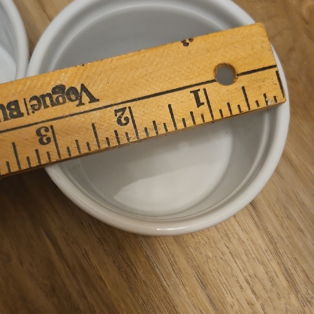 B.I.A. Set Of Ceramic Ramekins 3 1/4" Diameter White - Picture 3 of 4